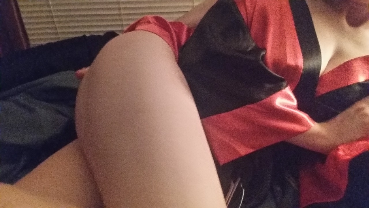 wearmedowntobones:  Tease me 