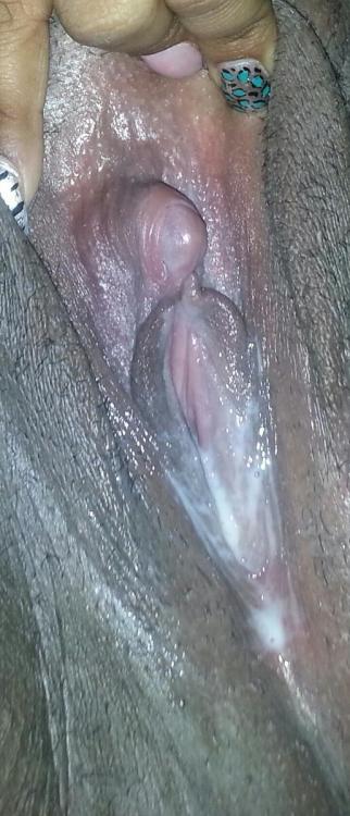 jesnotica:  onegirlandacreamypage:  mmm creamy friends do flock together. my friend’s super wet and super creamy pussy. im kinda upset im not around her because i would love to clean up her mess and then start my own on her pussy.    If you believe