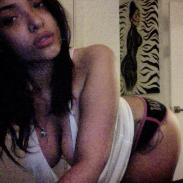 stephsdope:  Imprinted on my mind every minute…👅 