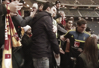 btl363:  UltrAslan İsveç, Elmander’i İsveç Milli Takımının Antrenmanında