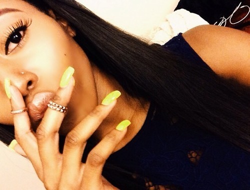 mesooconfident:  http://mesooconfident.tumblr.com 