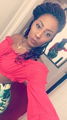 317Remsauce:  She Makes 30 Look So Good . I Know She Got A Man But I Wish I Could