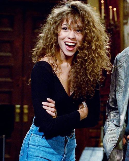 papapiusxiii:vintage hair inspiration: Whitney Houston, Julia Roberts, Mariah Carey, and Keri Russel