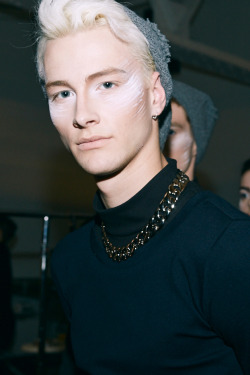 strangeforeignbeauty:  Benjamin Jarvis |