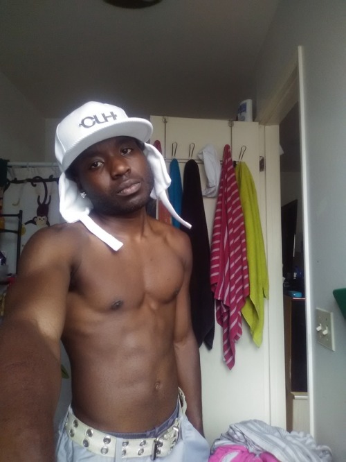 discreetfatass:  I want him☺️👅message me 😩