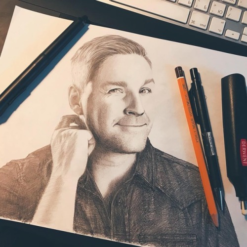 As an experiment #markosaaresto #potf #poetsofthefall #fanart #pencildrawing #pencil #portrait #art 