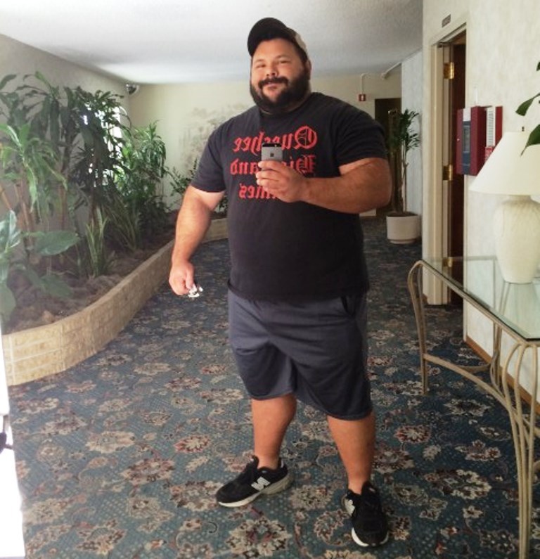 hunghairybear:alexunderbear: This is candy. I want candy.  Oh heyyy