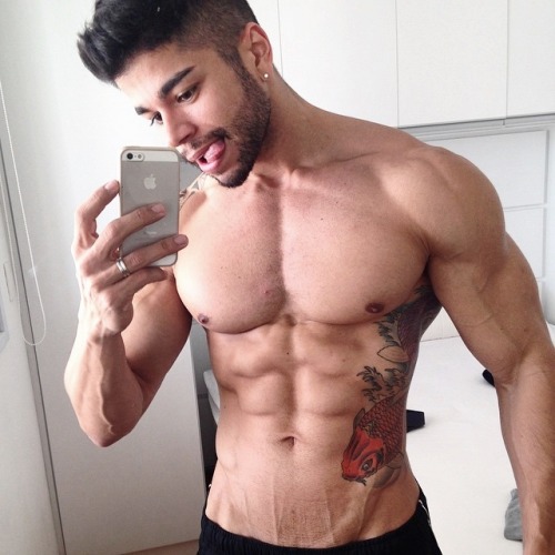 kings-boys:  follow @britishguuy . @pedrogoees follow me on snap : pgoes
