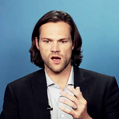 themegalosaurus:  Best faces of the TV Guide interview 