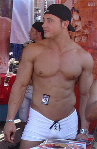 hotmensecretfolder:  For more photos, follow http://bit.ly/1lUMVpi