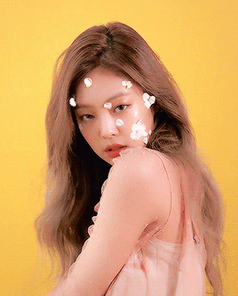 girlqroup:  jennie and lisa for moonshot・ﾟ: *✿    