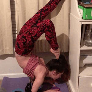 naked-yogi:so I finally touched my toes to my head in this pose and this is me catching