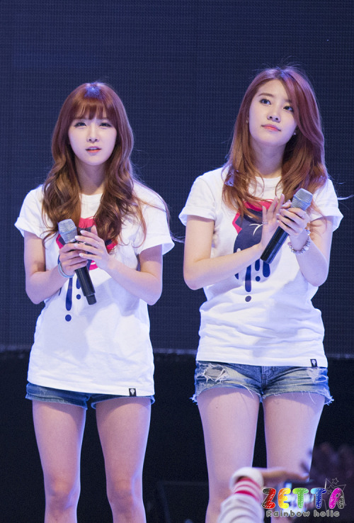 visualglow: 05/16 Hyun Young &amp; No Eul fantaken @ Sejong University Festival by Zetta