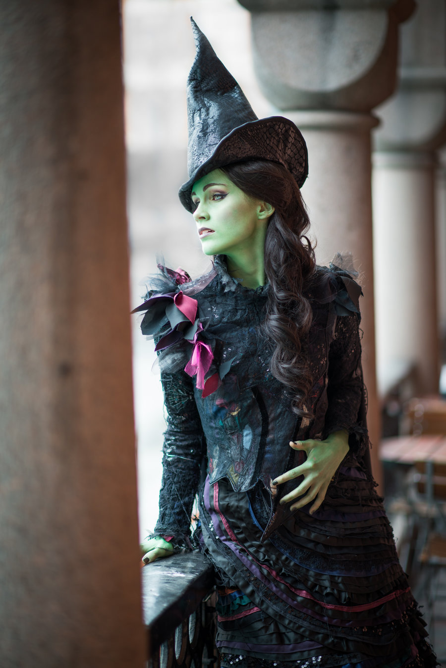 kbtrip:  A friend of mine recently had a couple shoots of her Elphaba cosplay in