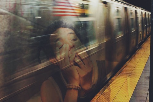 fckinidiot:  beauty behind the madness.   via fckinidiot | dreadthephotographer