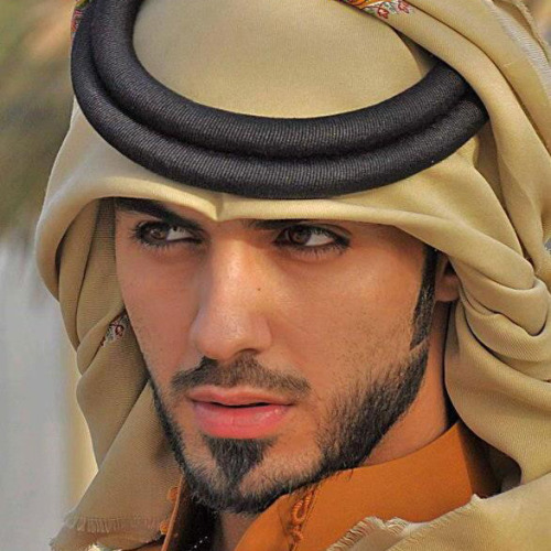 Abdulaziz Al-Masrahi, an Arabian lad (based on Omar Borkan Al Gala) as a friend requested.Skin Detai