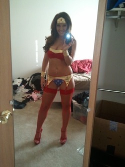halloweenhotties:  Wonder Woman selfie