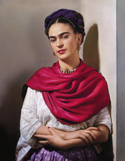 Bi Week: Frida KahloHappy Bisexual Awareness week! Here’s Mexican artist Frida Kahlo!Frida first foc