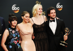 Iheartgot:  Maisie Williams, Emilia Clarke, Sophie Turner, And Kit Harington Of ‘Game