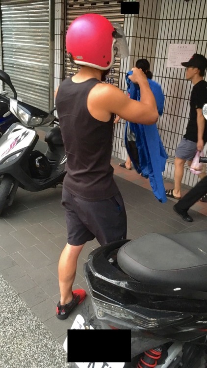 fenghuashu1990: 看精彩百度云视频，加百度云群，微信：tjs7758521,收取红包20元，非诚勿扰！ www.instagram.com/pinnanlu  微博：幽冥