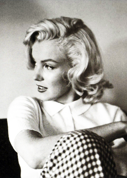 Porn photo  Marilyn Monroe photographed by John Vachon,