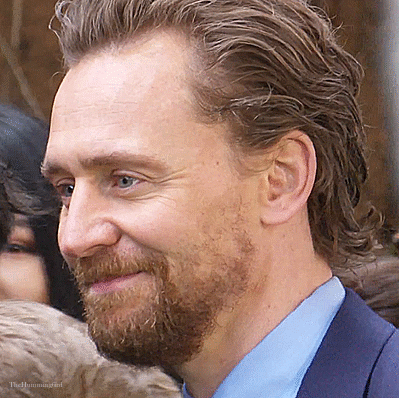 thehumming6ird:Tom meeting fans on the Early Man ‘Green’ Carpet, 14th January 2018.Bonus: Hair strok