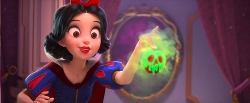 dadarismus:  disney-rapunzel-merida-vanellope:  NO I WONT SHUT UP  heres the trailer for those who want to see this scene 