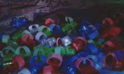 castle-is-dovahkiin: GUYS! I GOT NIGHTBLOGGING LIGHTS! And I got a lot of them! :P Edit: I might eve