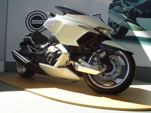 rocketumbl:  Suzuki G-Strider 