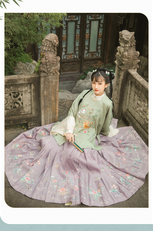 hanfu-asks:Hanfu from 瞳莞汉服