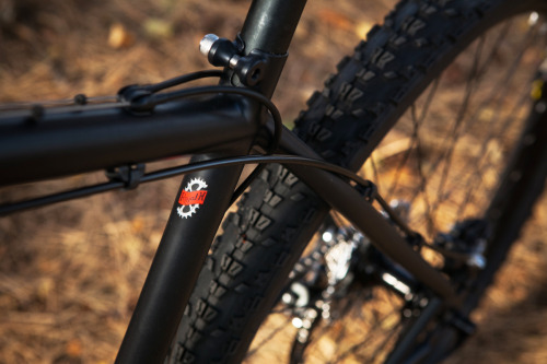 ridemetal:  A Royal H mountain bike?! Say what?!?! Your eyes do not deceive, it is real, and it is t