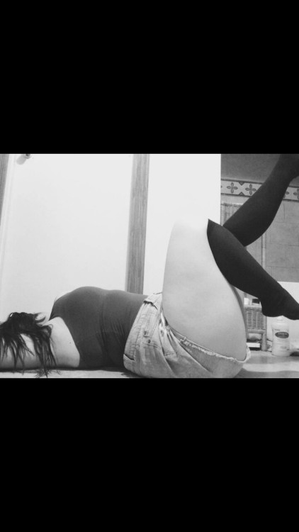 thisheavybody: My thighs say thunderous.