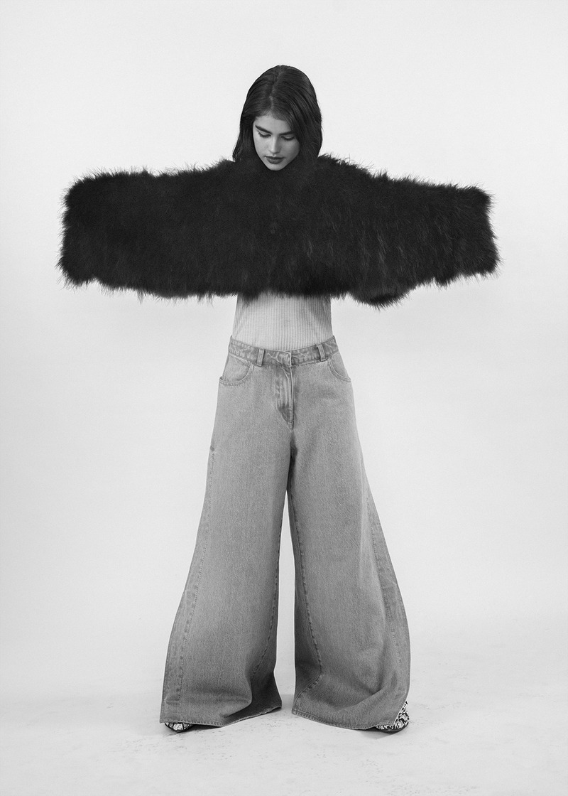skt4ng:PHOTOGRAPHY BY ALEX FRANCO AND STYLED BY TEREZA ORTIZ FOR IS IN TOWN MAGAZINE