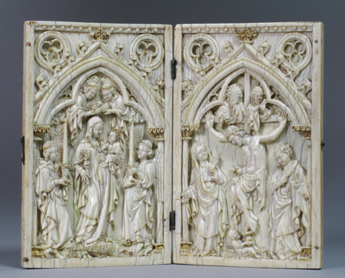 met-cloisters:Diptych with the Virgin and Child and the Crucifixion, Metropolitan Museum of Art: Clo