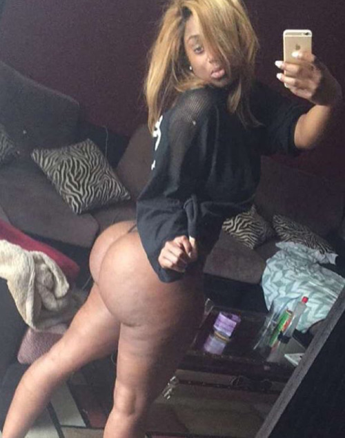 thicksexyasswomen:  spyder42reignz3:  Maddymorebuckss 2  Visions