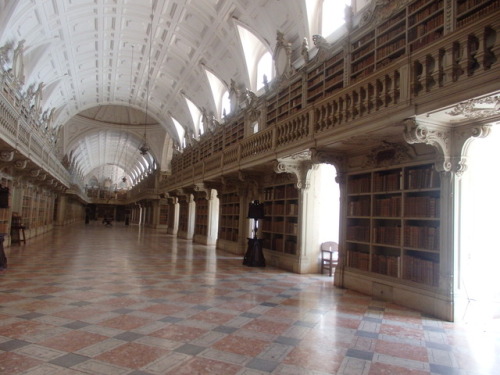 flowindia: Library at Mafra National Palace, 2016