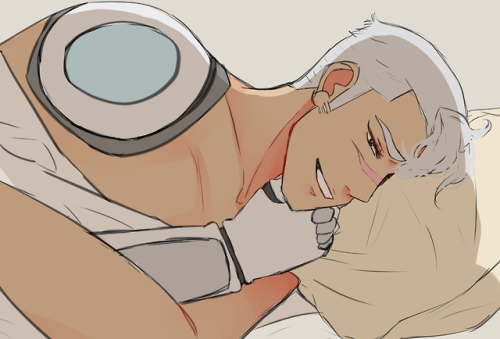 applepieken:Sheith mornings always start with smooches. That’s love baby!