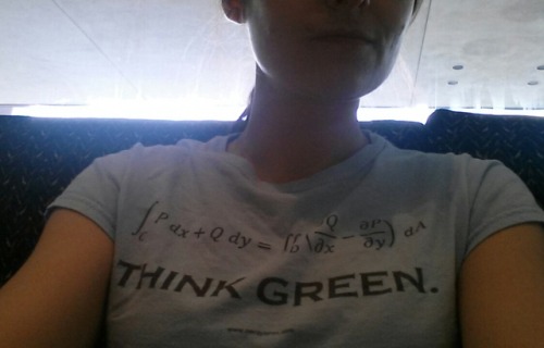 bowtochris:alexyar:alexyar:alexyar:please appreciate the tshirt I wore to my last ever Calc 3 recita