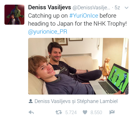 yaoionice: literally-a-piece-of-trash:   you know what gives me life? actual  figure skaters watching yuri on ice (just… look at this dork. no 1 yoi fan)   I love YOI so much ♡ 