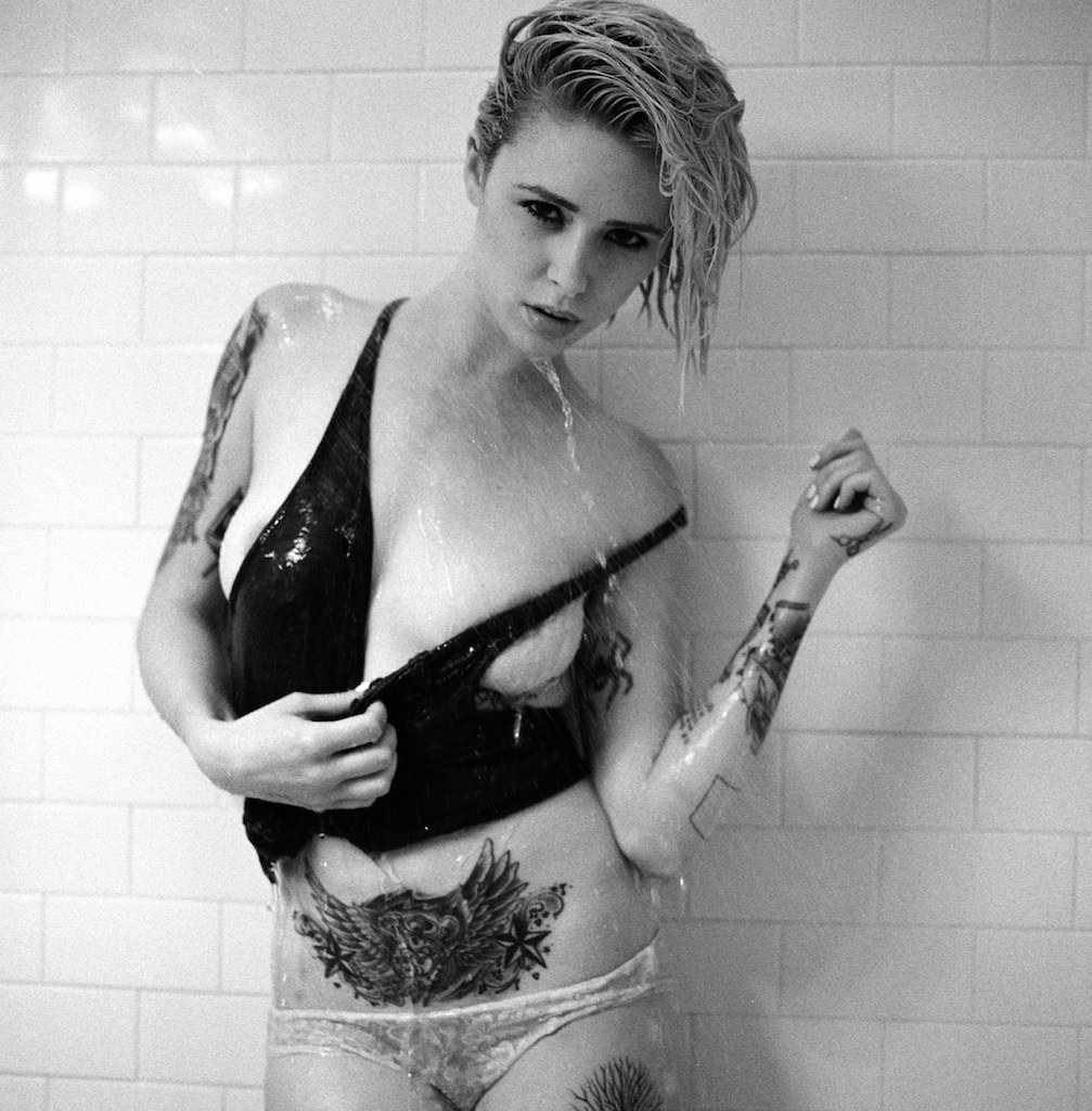 Alysha Nett 