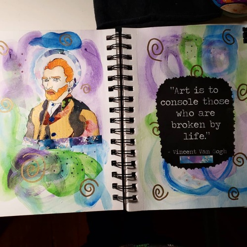 My second #letsmakeartjournals spread! I was so intrigued by the idea of the #fridacollage, but real