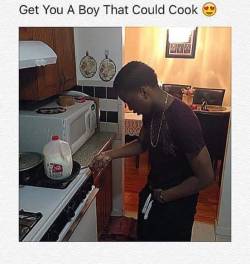 thebootydiaries:  he cook that egg carton just right 😩😩👅👅👅👌💦 