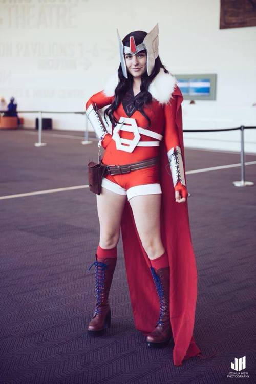 allthatscosplay:  Thor’s Lady Sif by cosplayer adult photos