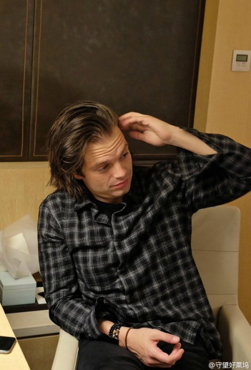 Sebastian Stan’s Very Masculine Hands With A Hair Tie Reblog If You Agree With This Sensation