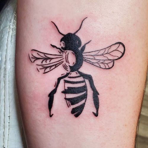 <p>Little blackwork bee from today.   Thanks @nicktheghost for letting me do your first tattoo for you! <br/>
.<br/>
#ladytattooer #thephoenix #copperphoenix #shelbyvilleindiana #indianapolistattoo #indylocal #do317 #indytattoo #circlecity #waverlycolorco #industryinks #yournewfavoriteink #artistictattoosupply #fkirons #indianaartist #wearesorrymom #bee #beetattoo #blackwork #insect  (at Shelbyville, Indiana)<br/>
<a href="https://www.instagram.com/p/CQuOdMJrtkS/?utm_medium=tumblr">https://www.instagram.com/p/CQuOdMJrtkS/?utm_medium=tumblr</a></p>