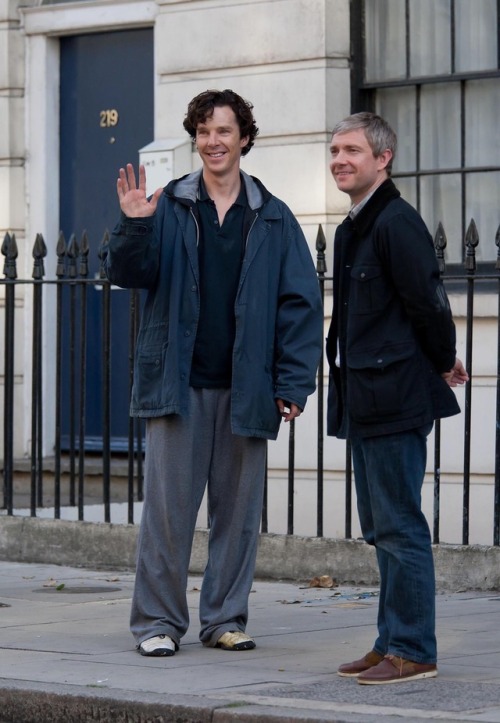 anything-sherlock:Benedict being a ray of sunshine on #SetlockHe’s such a cute lil ray of suns