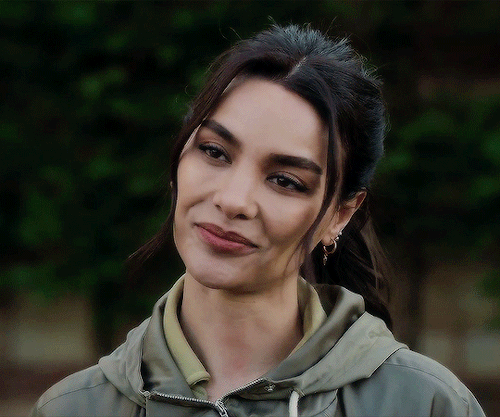 Hazal Filiz Küçükköse 10 Days Of A Bad Man (Kötü Adamın 10 Günü)