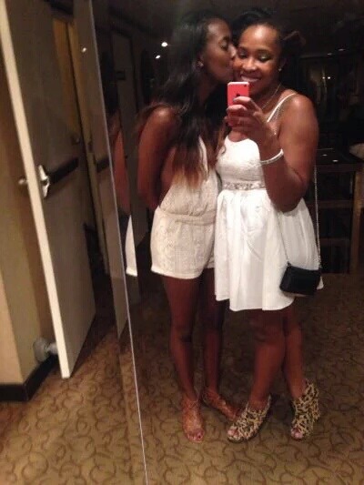 goddesscole: anotherlesbianandwhat: xxx  I didn’t want this photo set to end 