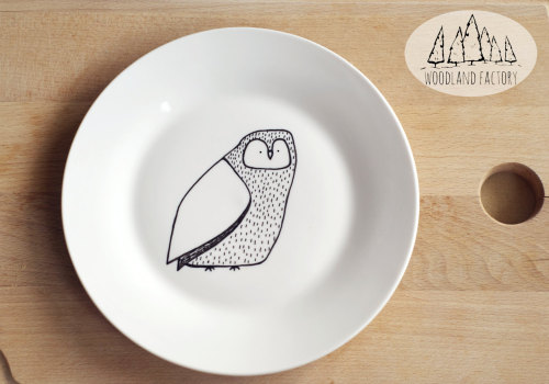 sosuperawesome:  Hand illustrated plates and mugs by WooodlandFactory on Etsy• So Super Awesome is also on Facebook, Twitter and Pinterest •    