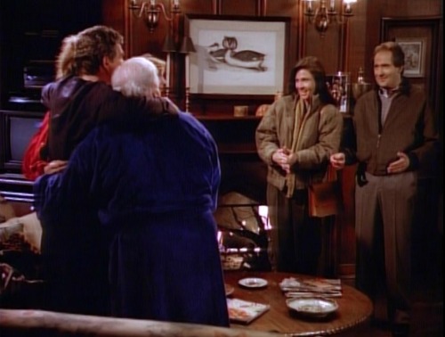 Evening Shade (TV Series) - S1/E12 ’Wood and Ava and Gil and Madeline’ (1991)Charles Durning as Dr